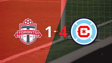 Toronto FC sufre una humillante derrota por 4 a 1 ante Chicago Fire