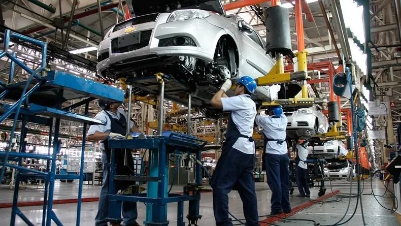 Alerta en la industria: mayo volvió a cerrar en baja y casi el 40% de los sectores aún registra caídas. 