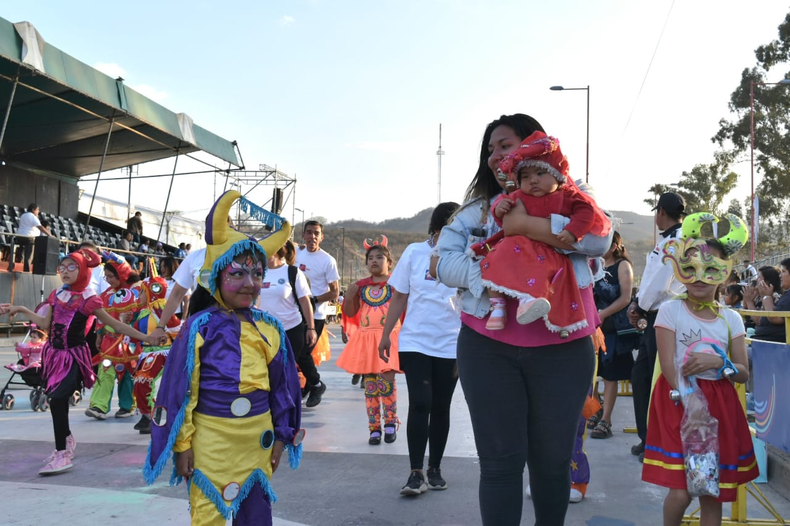 FNE 2024 con el desfile Bienvenida Primavera