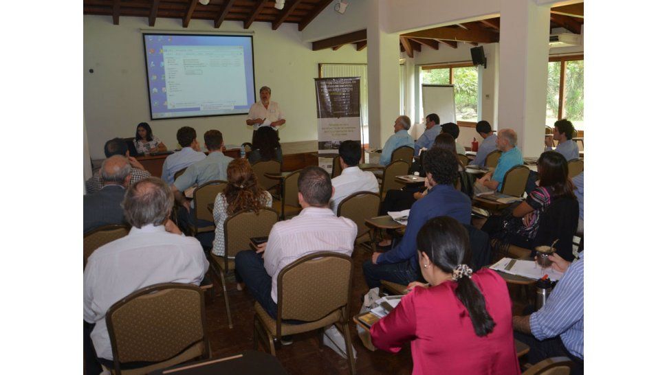 Ledesma: Seminario Internacional