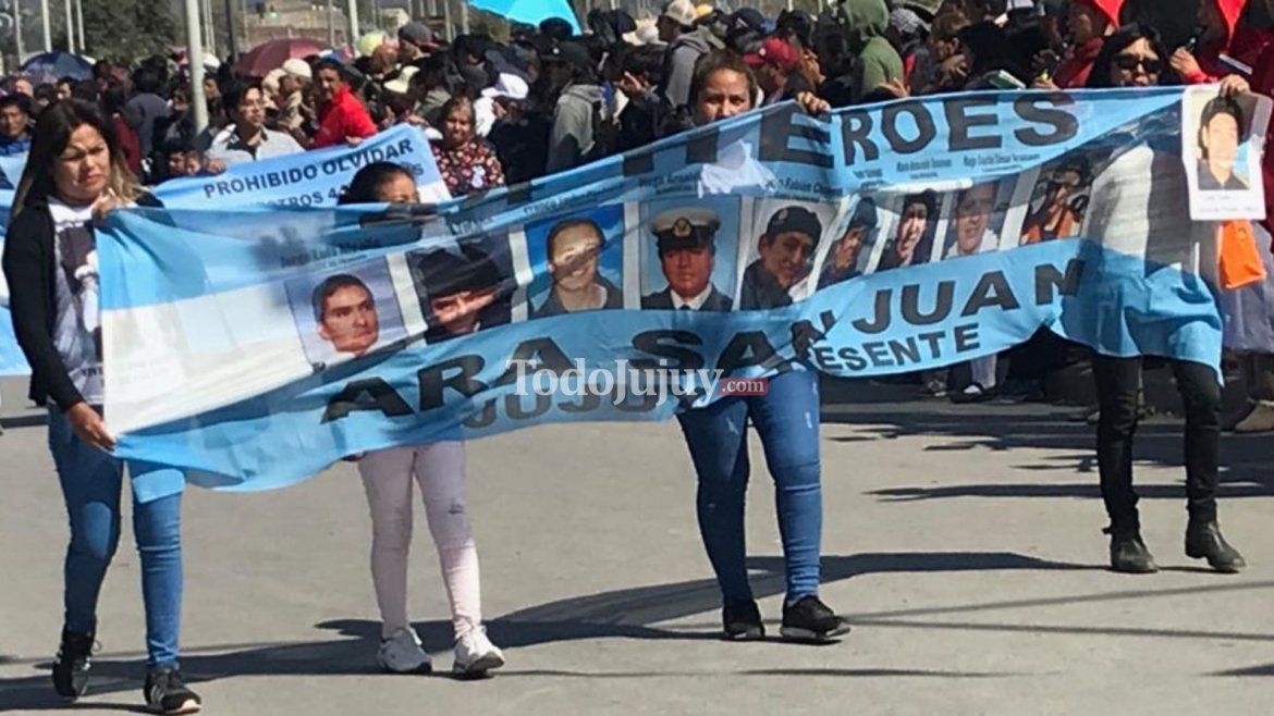 Todo Jujuy | Familiares de tripulantes del ARA San Juan.jpg