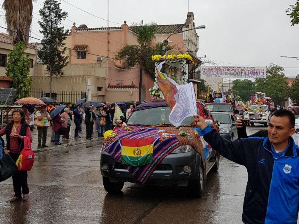 Así recibieron a la virgen
