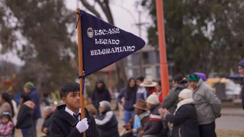 Desfile cívico, militar y gaucho por el aniversario del Éxodo Jujeño