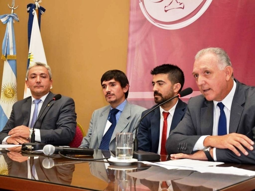 Funcionarios presentes