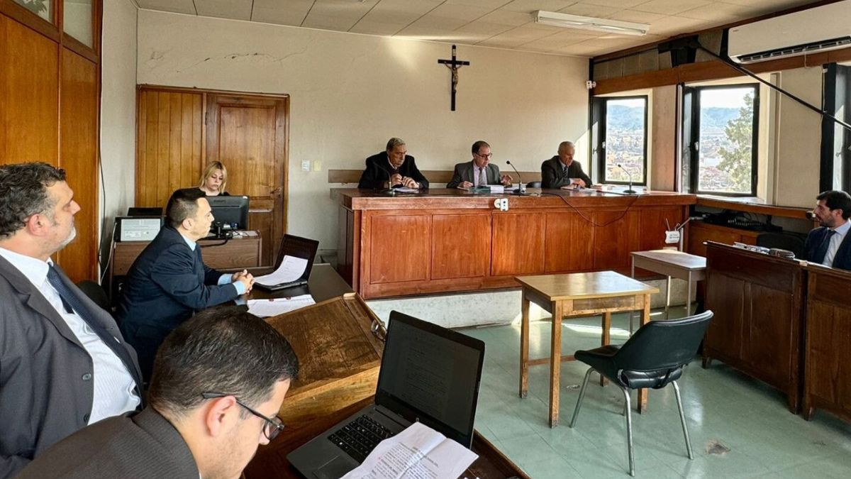 Lo condenaron a 11 años de prisión por abusar de una menor con la que convivía