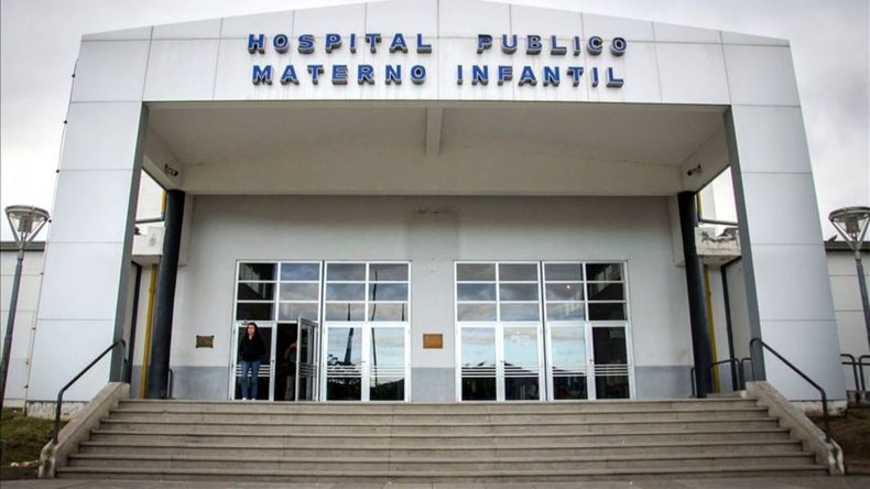 ¿Llegan extranjeras a parir a Salta? Qué explicaron los médicos del Materno Infantil.