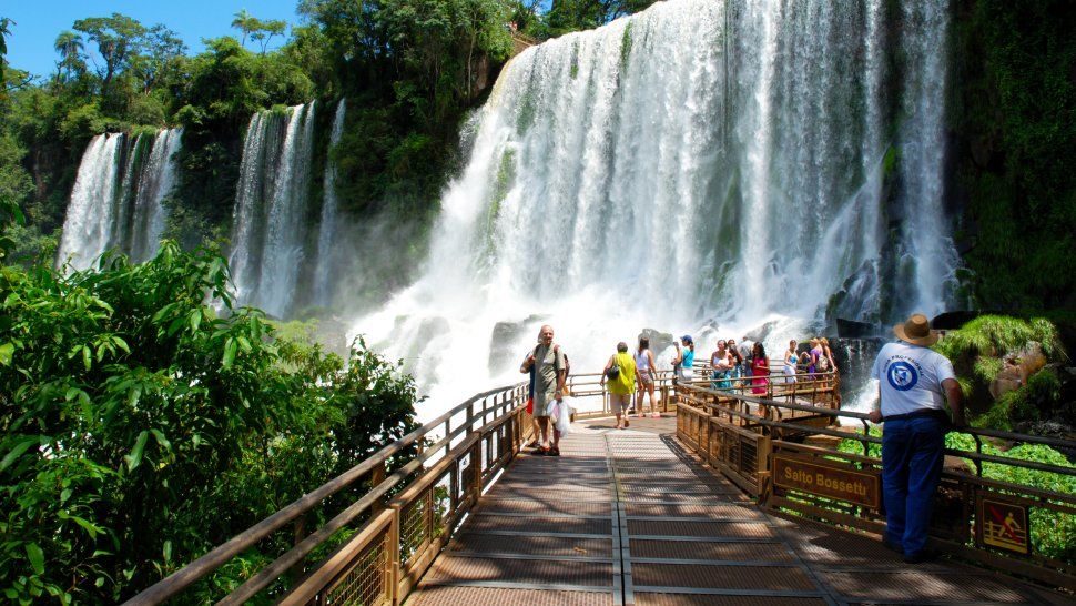 casi 2 millones y medio de turistas se movilizaron en semana santa