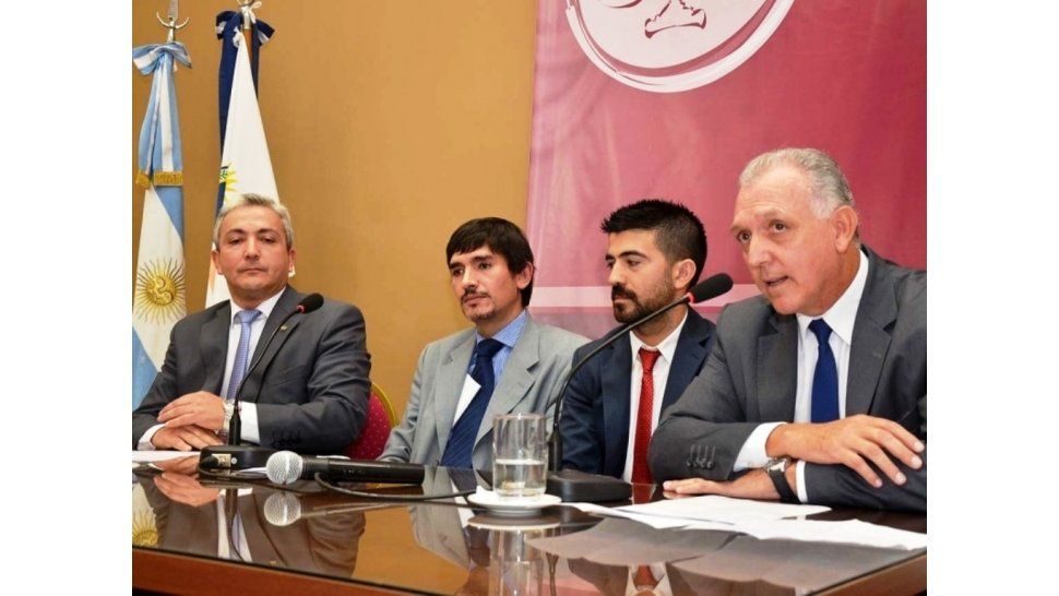 Funcionarios presentes