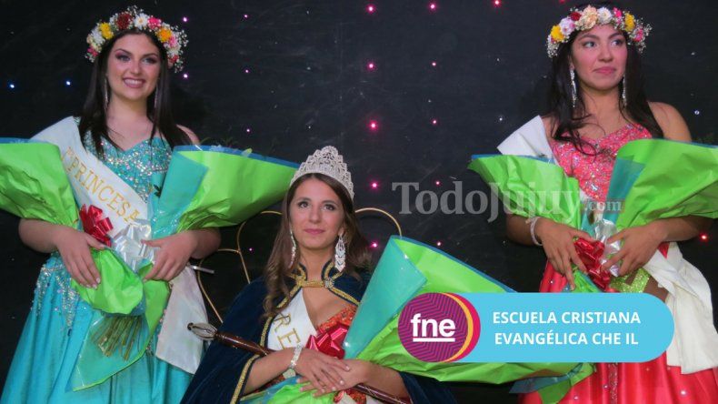 Malena es la nueva reina de la Escuela Cristiana Evangélica Che Il