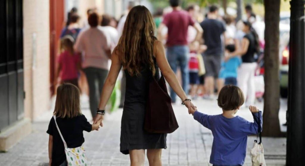 Criar a un niño cuesta casi 500 mil pesos en Argentina.&nbsp;