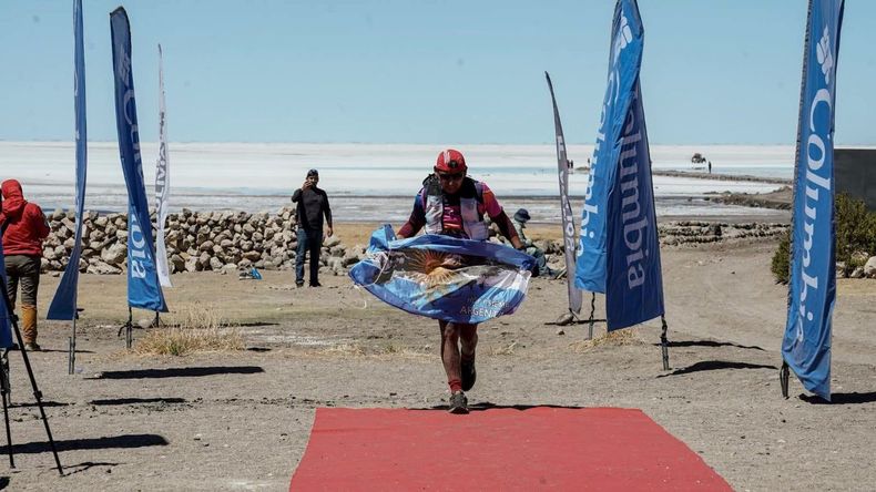 Benito Arias hizo historia en el Salar de Uyuni (1)