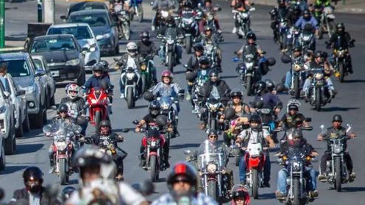 Motociclistas marcharon por Alejandro Benítez
