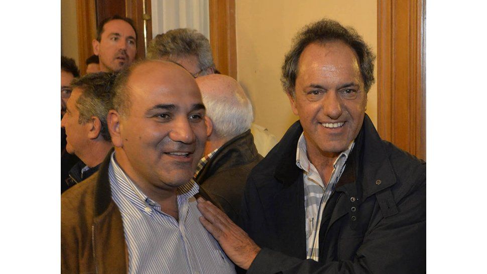 Scioli junto a Manzur