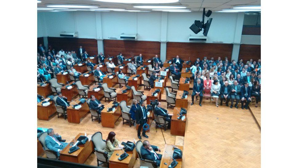Legislatura provincial durante la jura