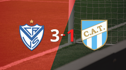 Con muchos goles, Vélez derrotó 3-1 a Atlético Tucumán