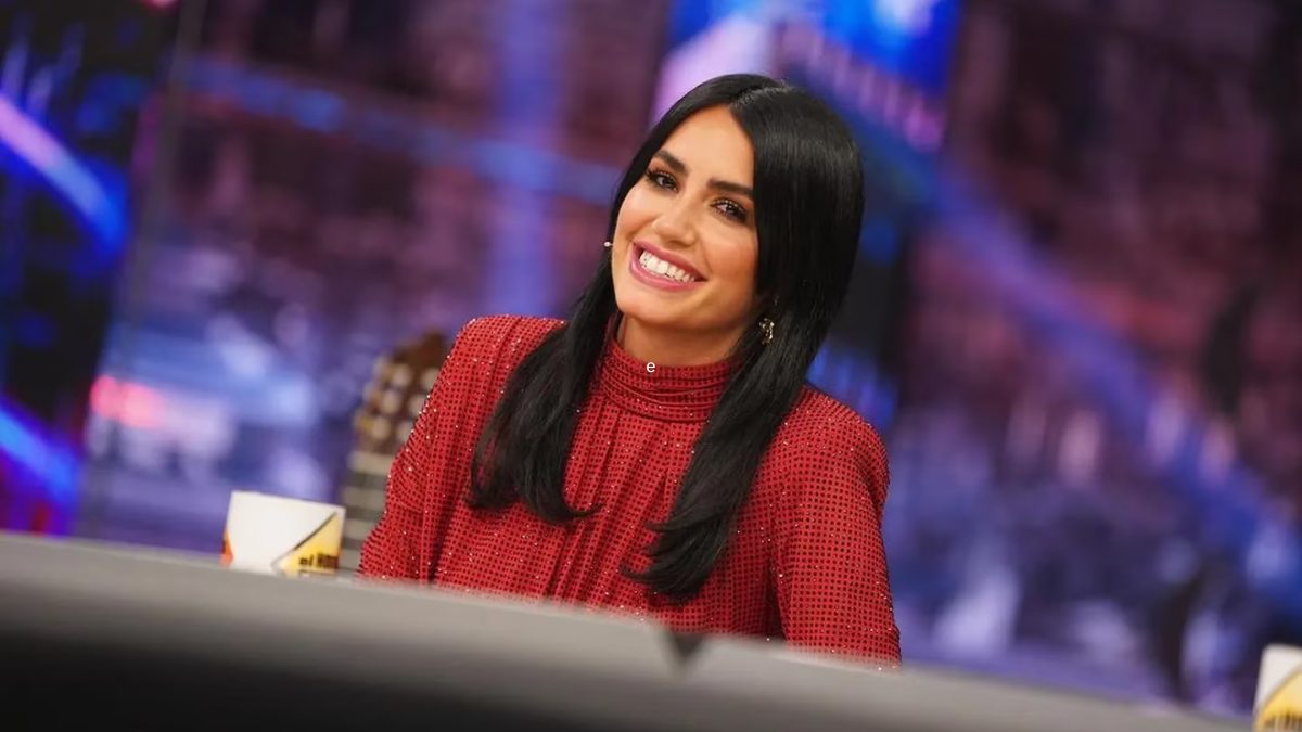 Lali Espósito enseñó a cantar Muchachos en al TV Española