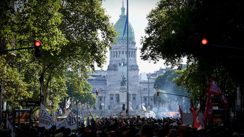 Marcha de jubilados en el Congreso Marcha de jubilados en el Congreso