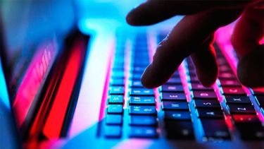 Ciberdelincuentes le hackearon su billetera virtual y le dejaron una deuda de $2.500.000.