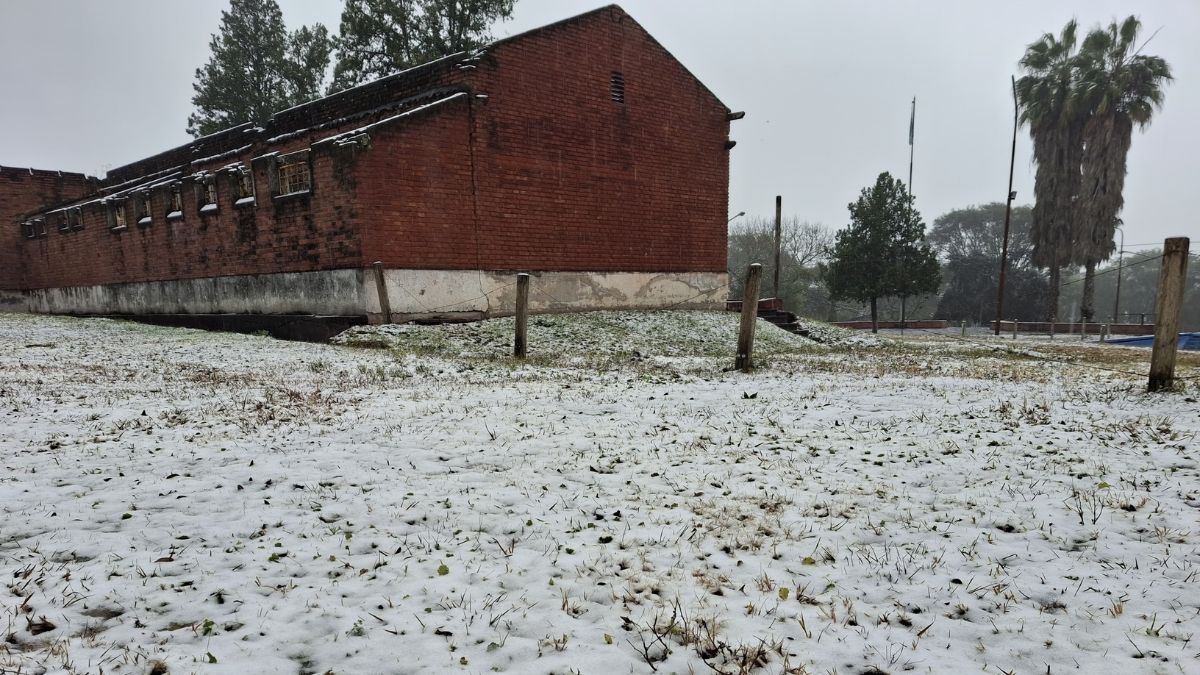 Nieve en el Dique La Ciénaga.
