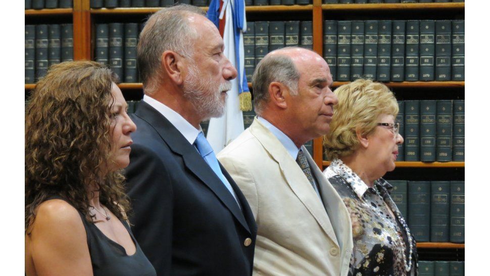 González y sus pares