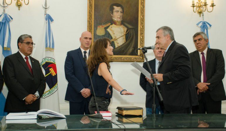 Calvó ya es la rectora