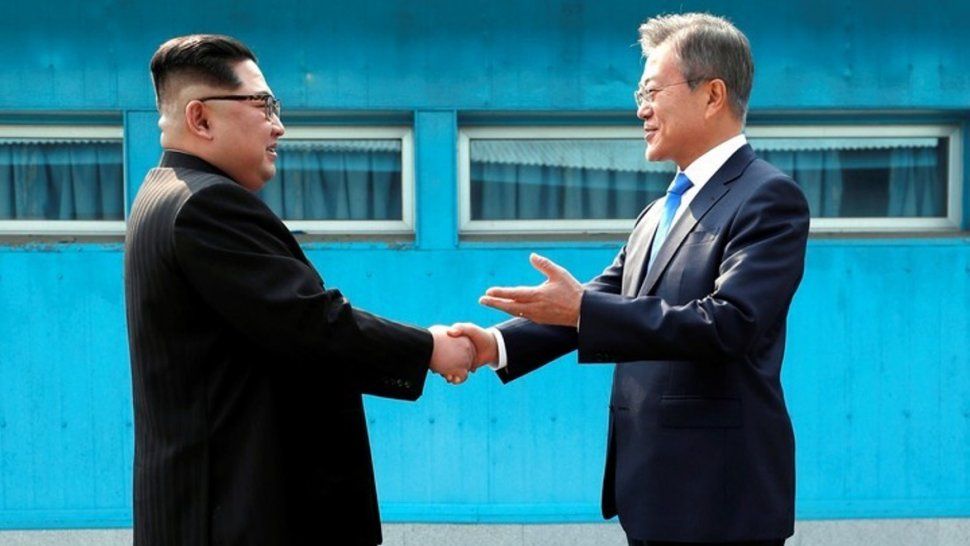En un día histórico, las dos Coreas se comprometieron a desnuclearizar la península