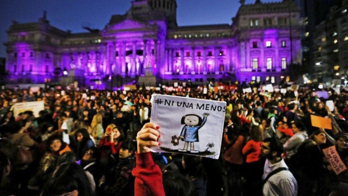 fernandez y morales pidieron terminar la violencia contra las mujeres