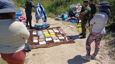 Salta: caminaban con 46 kilos de cocaína en sus espaldas cerca de Orán