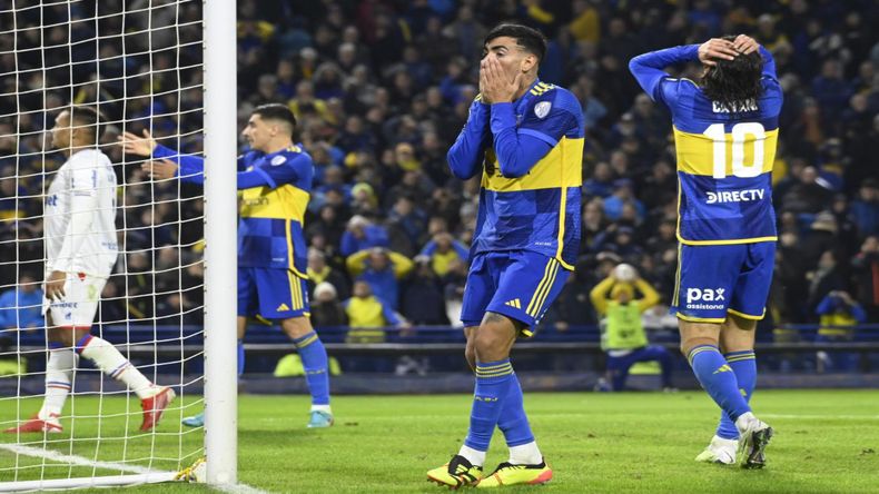 Boca debe ganar el último partido y esperar que Fortaleza&nbsp;no sume ante&nbsp;Sportivo Trinidense&nbsp;en Brasil.