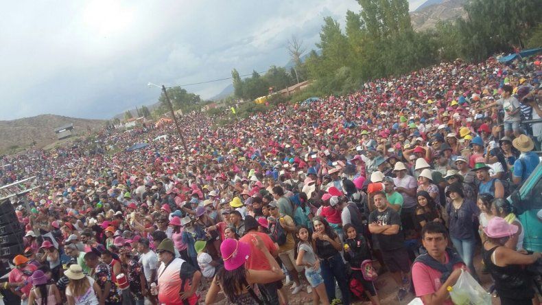 Las comparsas no pagarán impuestos policiales para eventos sin fines de lucro