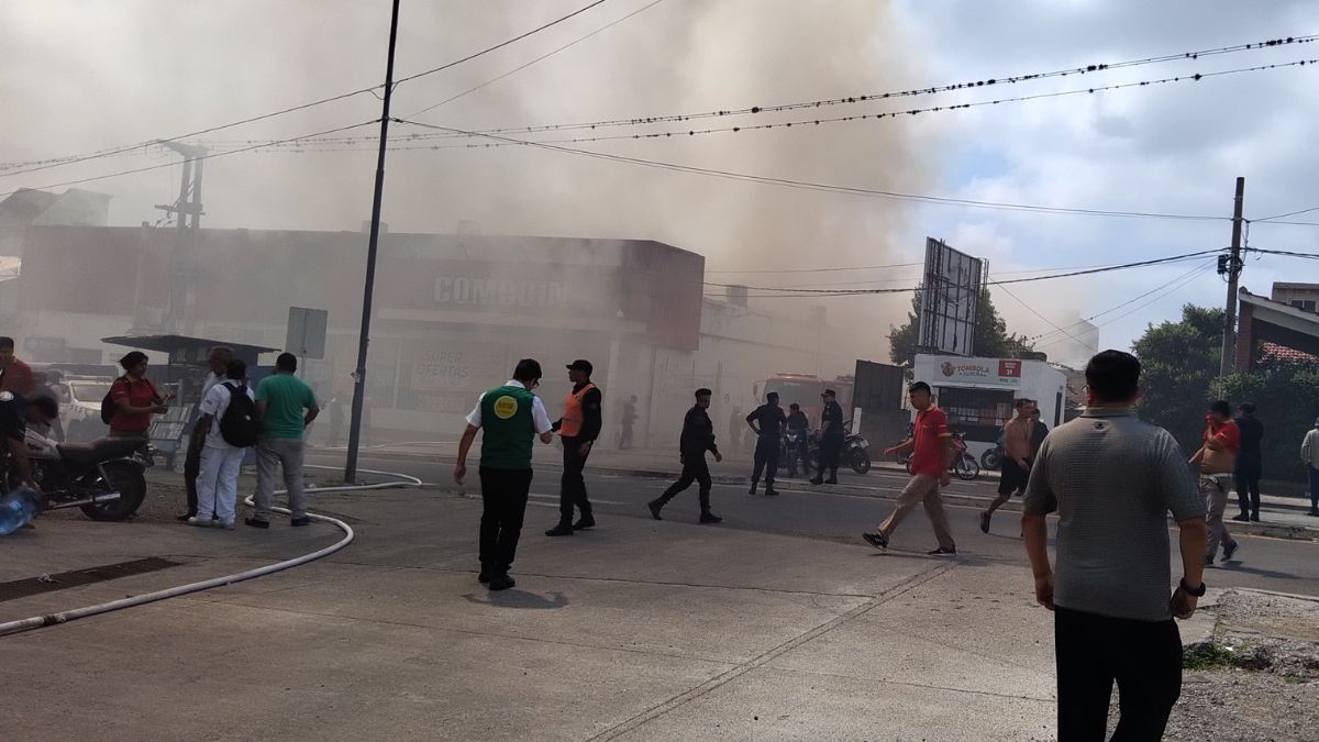 Imputan y dictan prisión preventiva a dos personas por el incendio en el supermercado de Ciudad de Nieva
