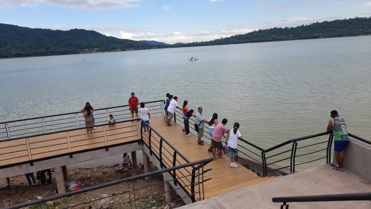 A solo 33 kilómetros de San Salvador de Jujuy, la zona de los diques se convirtió este domingo en el plan ideal para familias, pescadores y amantes del aire libre.