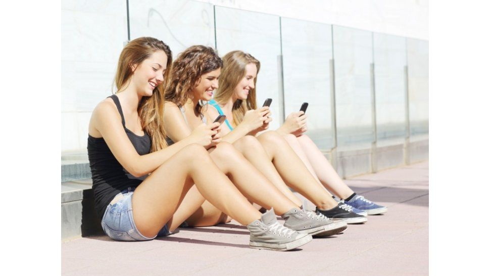 Adolescentes y celulares