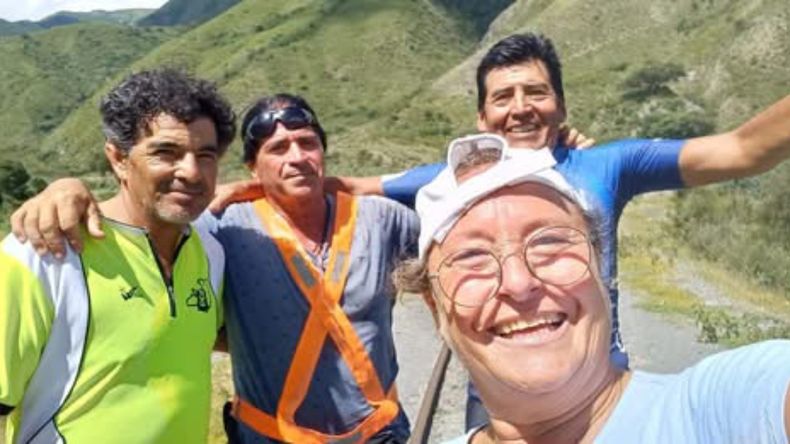 Peregrinos por el Señor y la Virgen del Milagro desde Perú por Jujuy y hasta Salta visibility
