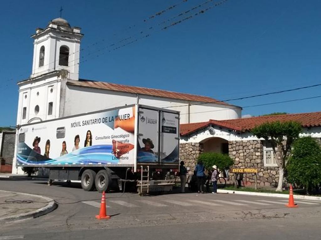 Móvil sanitario en el interior