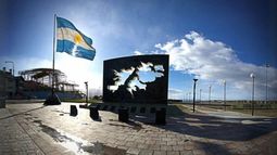 Estados Unidos evalúa revisar su apoyo a la soberanía británica sobre las Islas Malvinas.