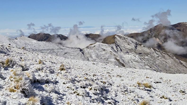 Impresionante nevada en el corazón de la Quebrada