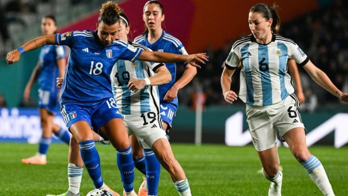 Argentina cayó en el debut ante Italia
