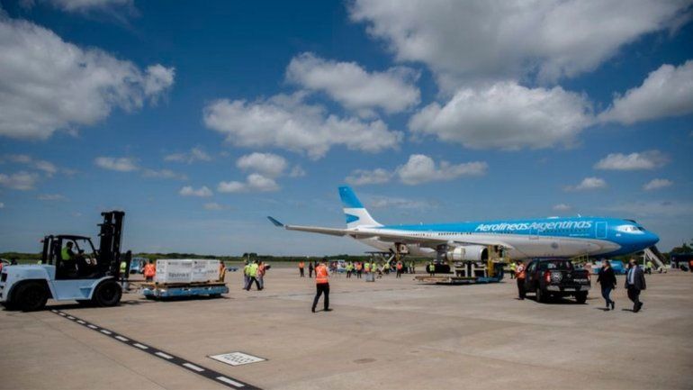 Esta noche parte el cuarto vuelo de Aerolíneas Argentinas para traer más vacunas