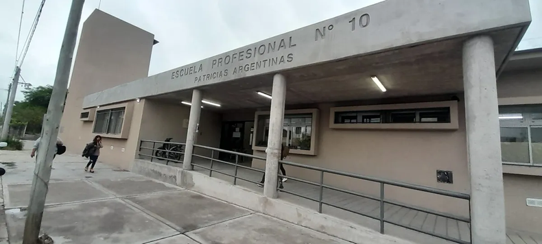 La Escuela Profesional N° 10 “Patricias Argentinas” de Alto Comedero mantiene abiertas las inscripciones en cursos con salida laboral.