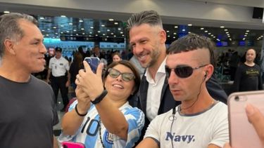 Demichelis llegó a la Argentina y firmará contrato con River Plate.