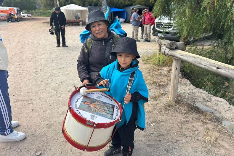 Punta Corral: la fe ya camina hacia la Virgen de Copacabana y crece la emoción en Tumbaya