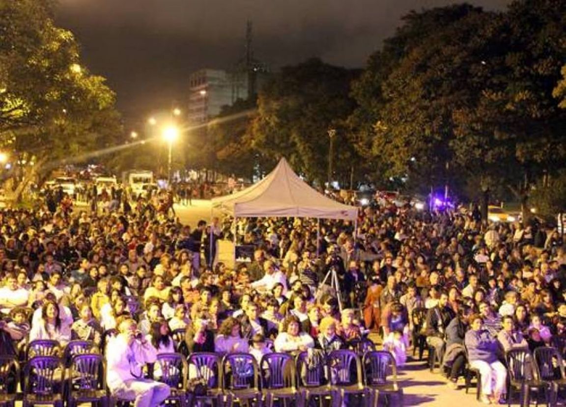 Serenata a la ciudad