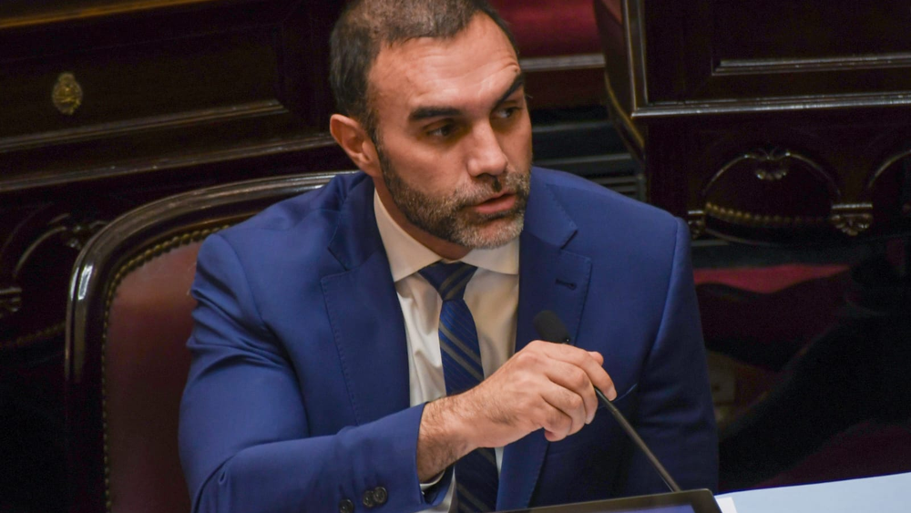 Ezequiel Atauche: Con Milei estamos sancionando leyes para todos los argentinos, no para los privilegiados de siempre Ezequiel Atauche: Con Milei estamos sancionando leyes para todos los argentinos, no para los privilegiados de siempre