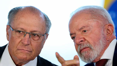 el vicepresidente de brasil califico de lamentables los insultos de  javier milei a lula