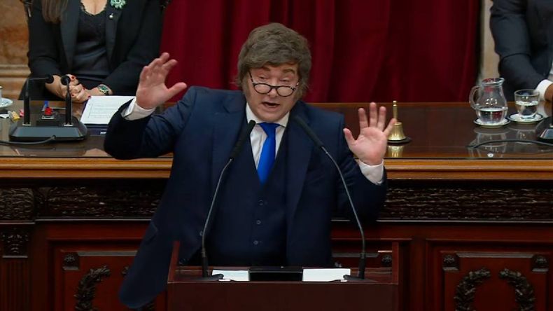 Milei anunció 90 paquetes de reformas estructurales y defendió la reducción del Estado