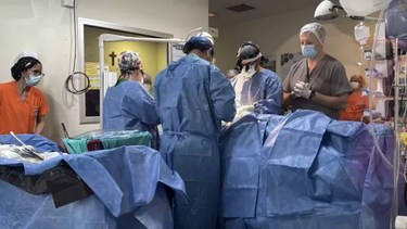Conectan a un joven salteño a un corazón artificial para trasladarlo a Buenos Aires