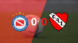 Cero a cero terminó el partido entre Argentinos Juniors e Independiente