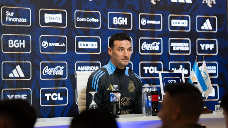 Las lágrimas de un periodista que emocionaron a Lionel Scaloni en la conferencia.
