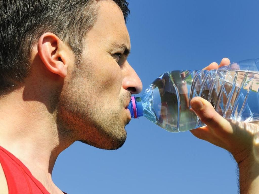 Tomar agua. Tomar agua.